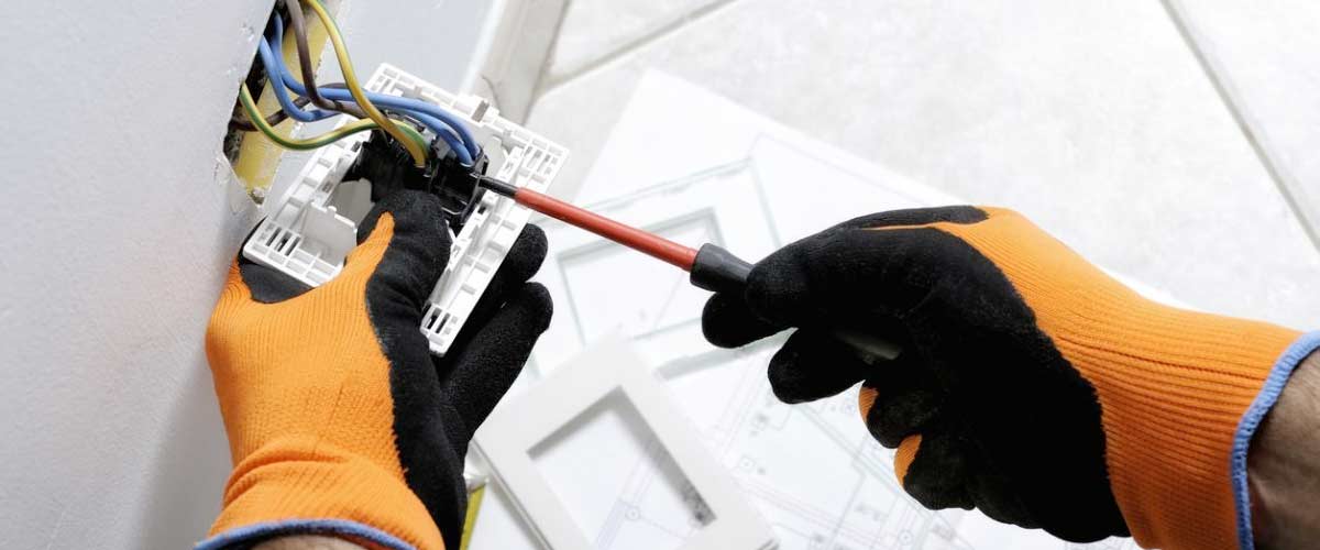 Intervention électricien Compiègne (60200)